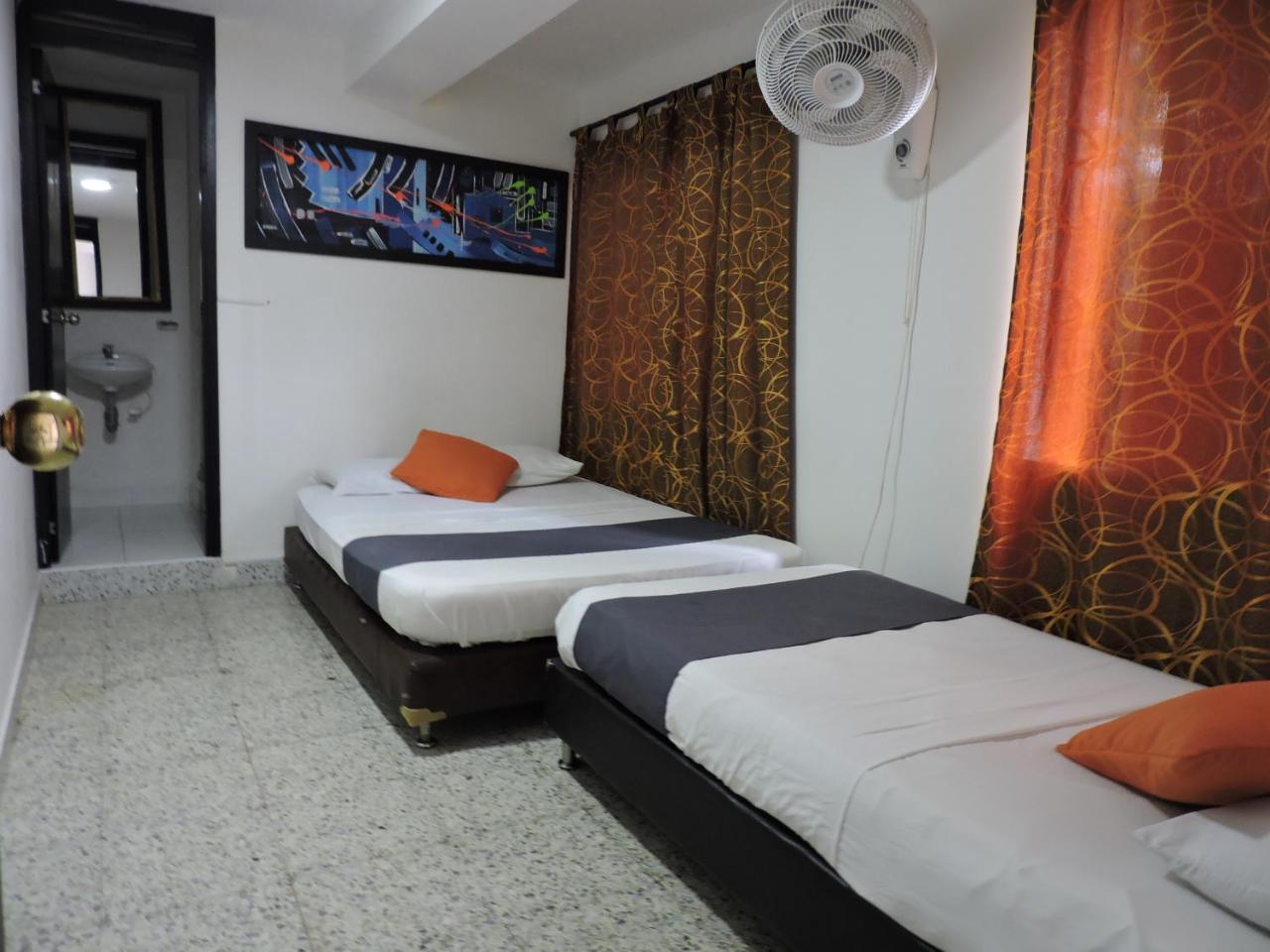 Hotel Jc 43 Medellin Ngoại thất bức ảnh